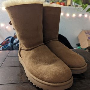 Ugg Double Bow